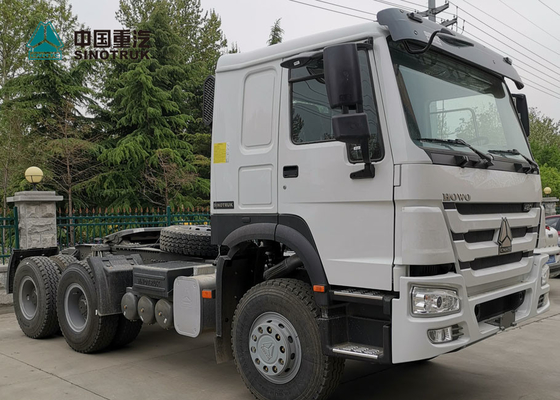 SINOTRUK Howo 6x4 प्राइम मूवर ट्रैक्टर ट्रक 371 और 420hp आपके अनुरोधों के लिए