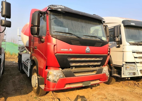 Howo 6 * 4 25 टन कंक्रीट मिक्सर ट्रक मिक्स साइट कंक्रीट ट्रकों पर लंबे जीवन