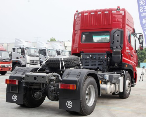 SINOTRUK STEYR 4X2 ट्रैक्टर ट्रेलर डंप ट्रक लाल रंग में 8-20 टन के लिए
