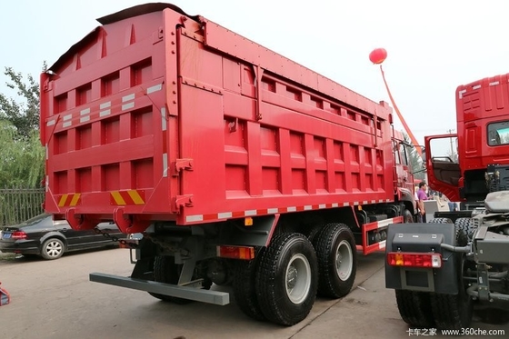 SINOTRUK SWZ 8x4 सैंड टिपर ट्रक 55 टन के लिए लाल रंग के HF12 फ्रंट एक्सल में विशेष