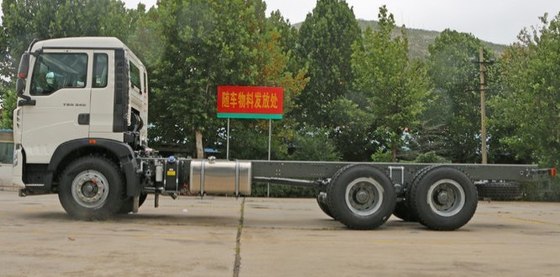 CCC SINOTRUK HOWO A7 हैवी कार्गो ट्रक 6X4 कमर्शियल डिलीवरी ट्रक लंबे जीवन