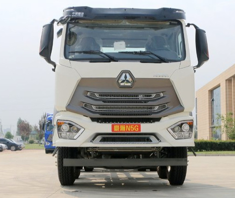SINOTRUK HOHAN 8X4 हैवी कार्गो ट्रक 30-52 टन ZZ1315M4666C1 कम ईंधन की खपत