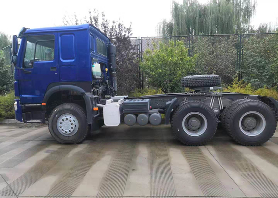 ब्लू कलर 371 HP HOWO ट्रैक्टर हेड ट्रक सेमी ट्रक मूवर तानस्पोर्ट के लिए
