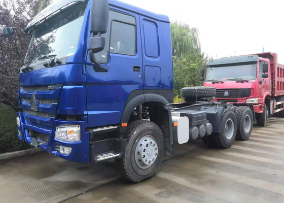 ब्लू कलर 371 HP HOWO ट्रैक्टर हेड ट्रक सेमी ट्रक मूवर तानस्पोर्ट के लिए