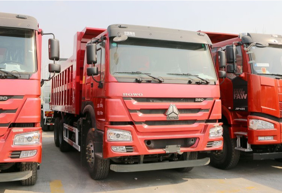 सिनोट्रुक 6x4 10 व्हील हेवी ड्यूटी डंप ट्रक ओवर्टर्निंग बॉडी प्लेटफॉर्म के साथ