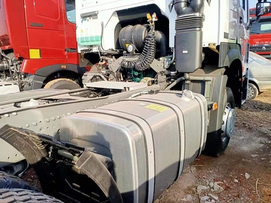 आईएसओ पारित HOWO ट्रैक्टर ट्रक 336HP 375HP 30 टन 50 टन 100 टन 25hp
