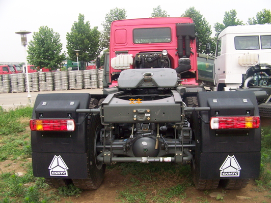 40-50T टो क्षमता के लिए 371hp के साथ ऑल व्हील ड्राइव ट्रैक्टर प्राइम मूवर ट्रक
