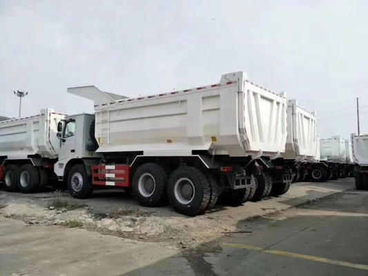 6x4 70 कोयला खनन डंप ट्रक Sinotruck Howo हैवी ड्यूटी टिपर ट्रक
