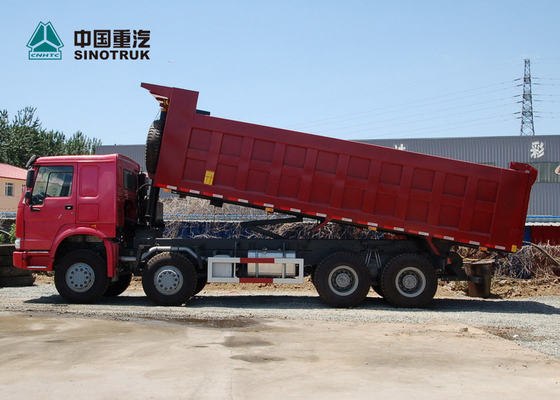 स्टॉक SINOTRUK HOWO खनन डंप ट्रक 371hp 8x4 26CBM HYVA लिफ्टिंग सिलेंडर