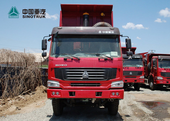 स्टॉक SINOTRUK HOWO खनन डंप ट्रक 371hp 8x4 26CBM HYVA लिफ्टिंग सिलेंडर