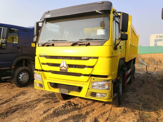 13R22.5 20CBM ट्यूबलेस टायर हैवी ड्यूटी डंप ट्रक Sinotruk Howo 6x4