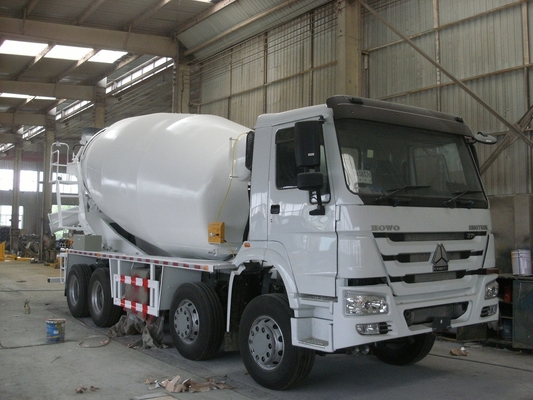 336hp Sinotruk Howo7 10m3 8m3 कंक्रीट मिक्सर टैंक 6x4 LHD सफेद रंग