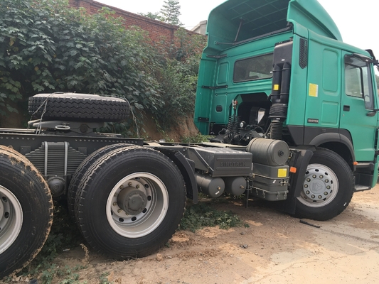 371hp SINOTRUK HOWO 6 * 4 प्राइम मूवर ट्रक व्हाइट कलर डीजल इंजन