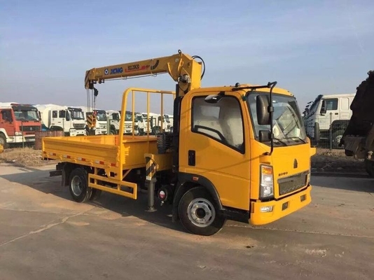 Howo 8x4 कार्गो ट्रक घुड़सवार क्रेन 12 टन से 20 टन उच्च प्रदर्शन
