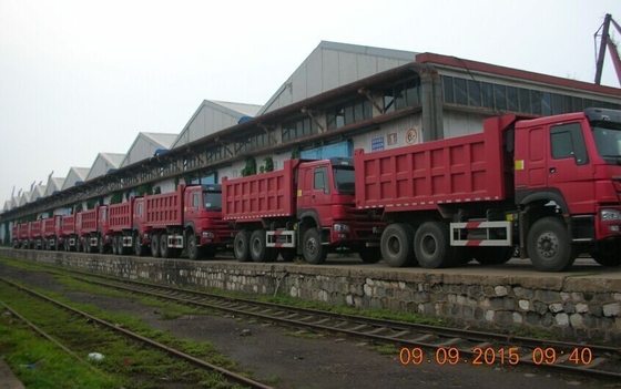 सिनोट्रुक होवो टिपर ट्रक 336hp 18M3 मिड लिफ्टिंग 6x4 विथ 10 व्हील्स LHD यूरो 2
