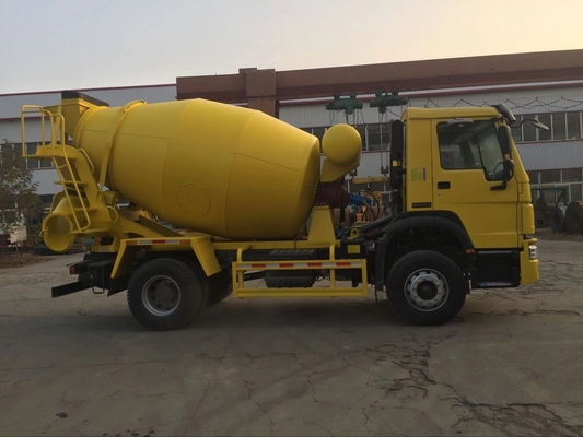 सीसीसी उत्तीर्ण ईंधन की बचत Sinotruk Jowo 4x2 स्वयं लोड हो रहा है 6 CBM मिनी कंक्रीट मिक्सर ट्रक