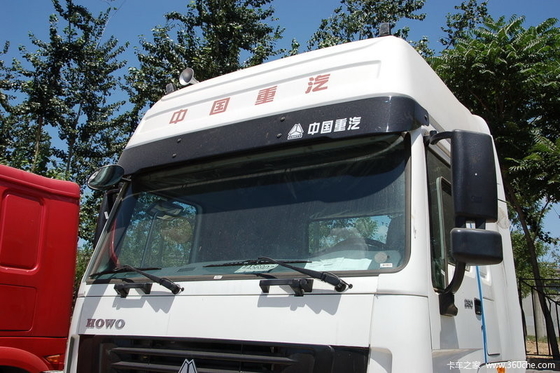 Sinotruk Howo 4x2 ट्रैक्टर हेड प्राइम मूवर ट्रक