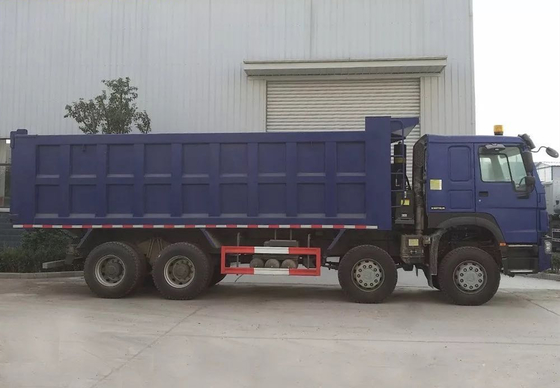 सिनोट्रुक होवो 8 * 4 हैवी ड्यूटी टिपर ट्रक्स हॉर्सपावर 371hp