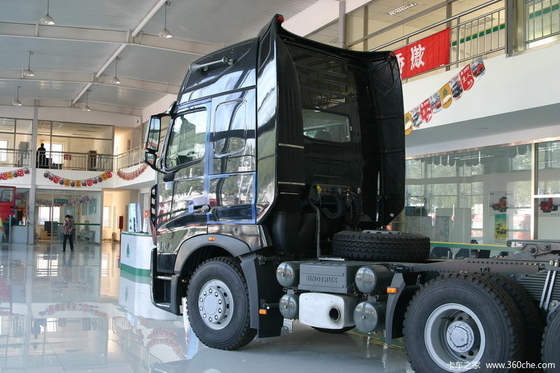 12R22.5 371hp 10 व्हीलर Sinotruk Howo 6x4 ट्रैक्टर ट्रक