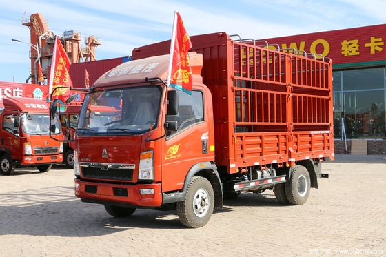 12 टन 6 व्हीलर कार्गो ट्रक Sinotruk HOWO लाइट ट्रक लाल रंग के साथ