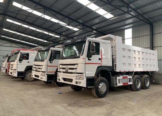 13R22.5 20CBM ट्यूबलेस टायर हैवी ड्यूटी डंप ट्रक Sinotruk Howo 6x4