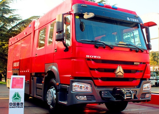 बचाव फायर ट्रक 4x2 251hp - 350hp SINOTRUK HOWO अग्निशमन ट्रक 6m3 मीटर पानी की टंकी
