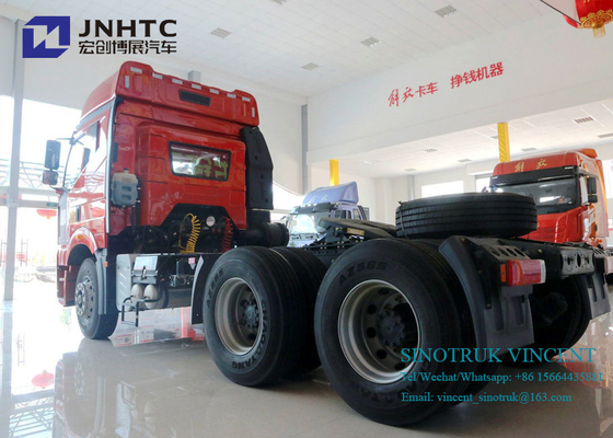 डबल बंकर के साथ F6 J6P यूरो 2 350hp 10 पहियों 6x4 ट्रैक्टर ट्रक