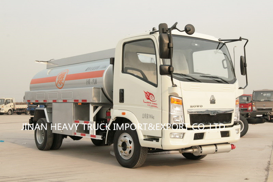 Sinotruk Howo 4x2 RHD LHD तेल टैंक ट्रक 5000 लीटर 5m3 3 टन