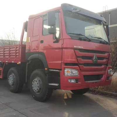 SINOTRUK HOWO 12 पहियों 8X4 फ्लैटबेड कार्गो ट्रक भारी शुल्क ट्रक लॉरी वैन लोड