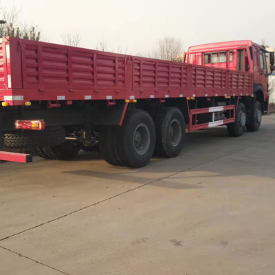 SINOTRUK HOWO 12 पहियों 8X4 फ्लैटबेड कार्गो ट्रक भारी शुल्क ट्रक लॉरी वैन लोड