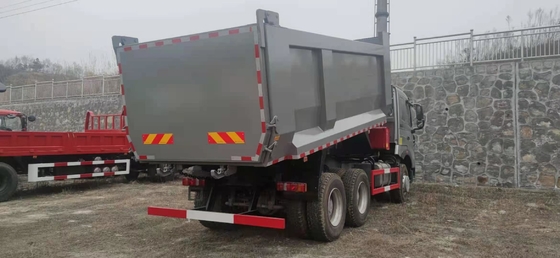 Howo 6x4 A7 टपर ट्रक 3 एक्सल डंप ट्रक टपर ट्रक 60 टन डंप ट्रक