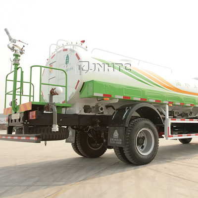 SINOTRUK HOWO लाइट वाटर टैंक ट्रक 4x2 14m फ्रंट स्प्रिंकलर के साथ
