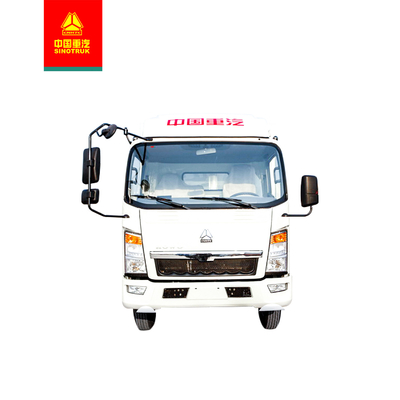 Sinotruk HOWO 6 टायर कूल चेन रेफ्रिजेरेटेड वैन ट्रांसपोर्ट ट्रक फ्रेश फूड लाइट ड्यूटी
