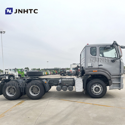 सिनोट्रुक होहन ट्रैक्टर हेड ट्रक 371hp 420hp 10 व्हीलर 4X2 6X4