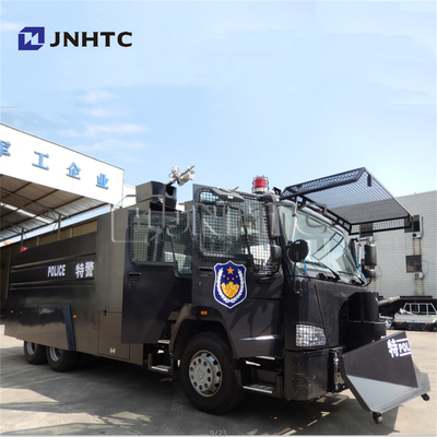 SINOTRUK मोबाइल ट्रक घुड़सवार सैन्य कार्गो वैन ट्रक विरोधी दंगा वाहन बुलेटप्रूफ