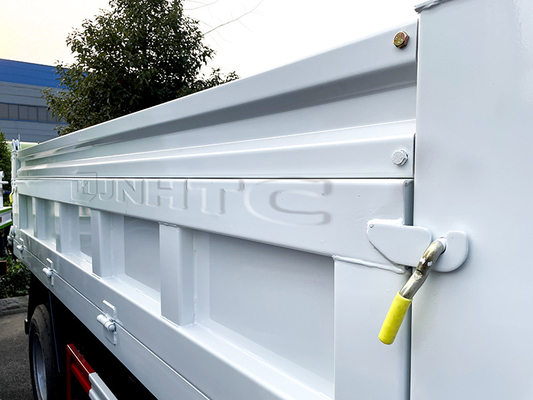 Sinotruk Howo 4X2 लाइट ड्यूटी कमर्शियल ट्रक 10 - 15 टन