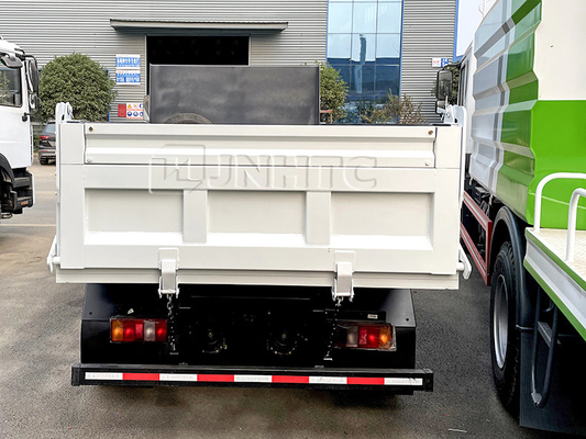 Sinotruk Howo 4X2 लाइट ड्यूटी कमर्शियल ट्रक 10 - 15 टन