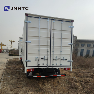 SINOTRUK HOWO LHD बॉक्स ट्रक वैन कार्गो ट्रक 6 टन 116hp