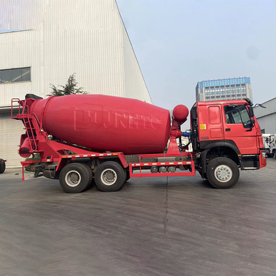 10 पहियों SINOTRUK HOWO कंक्रीट मिक्सिंग ट्रक 6x4 रेड