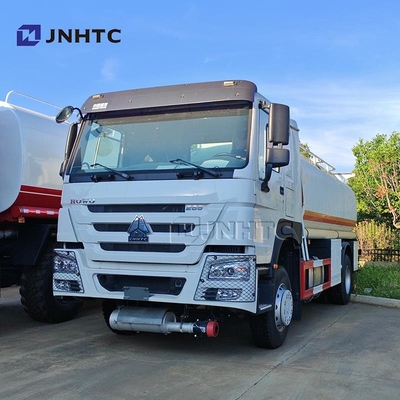 होवो तेल टैंकर ट्रक 4X2 266HP 30000 लीटर ईंधन परिवहन ईंधन टैंकर ट्रक