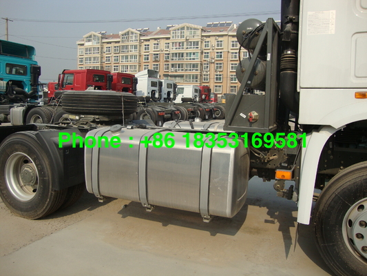 सिनोट्रुक होवो 7 4x2 ट्रैक्टर ट्रक 6 टायर 336hp यूरो 2 एलएचडी